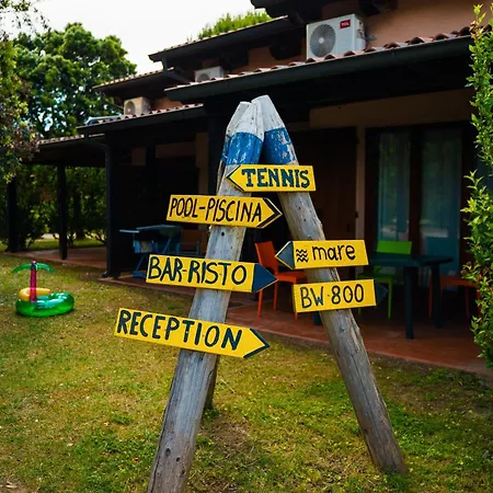 池塘乡村酒店 假日公园