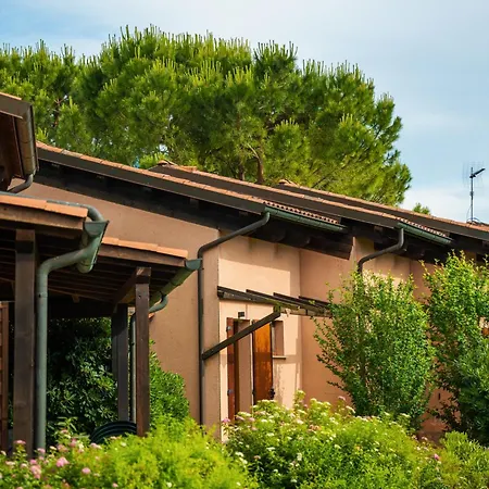 池塘乡村酒店 4* 格拉多