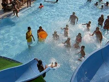 池塘乡村酒店 4*